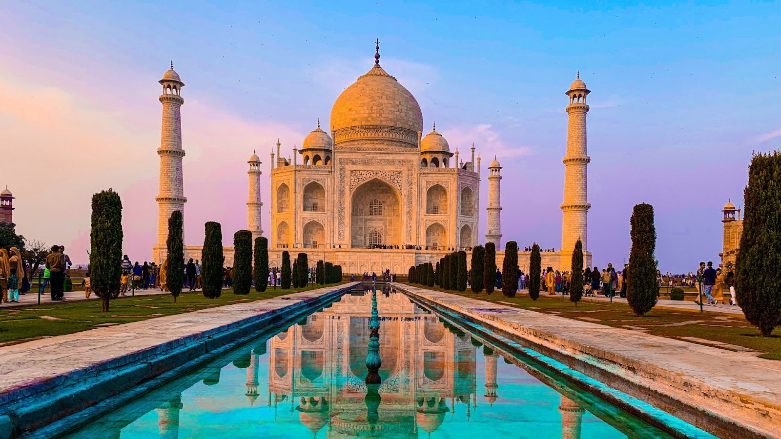 Budget Friendly Travel Destinations - Taj Mahal, India