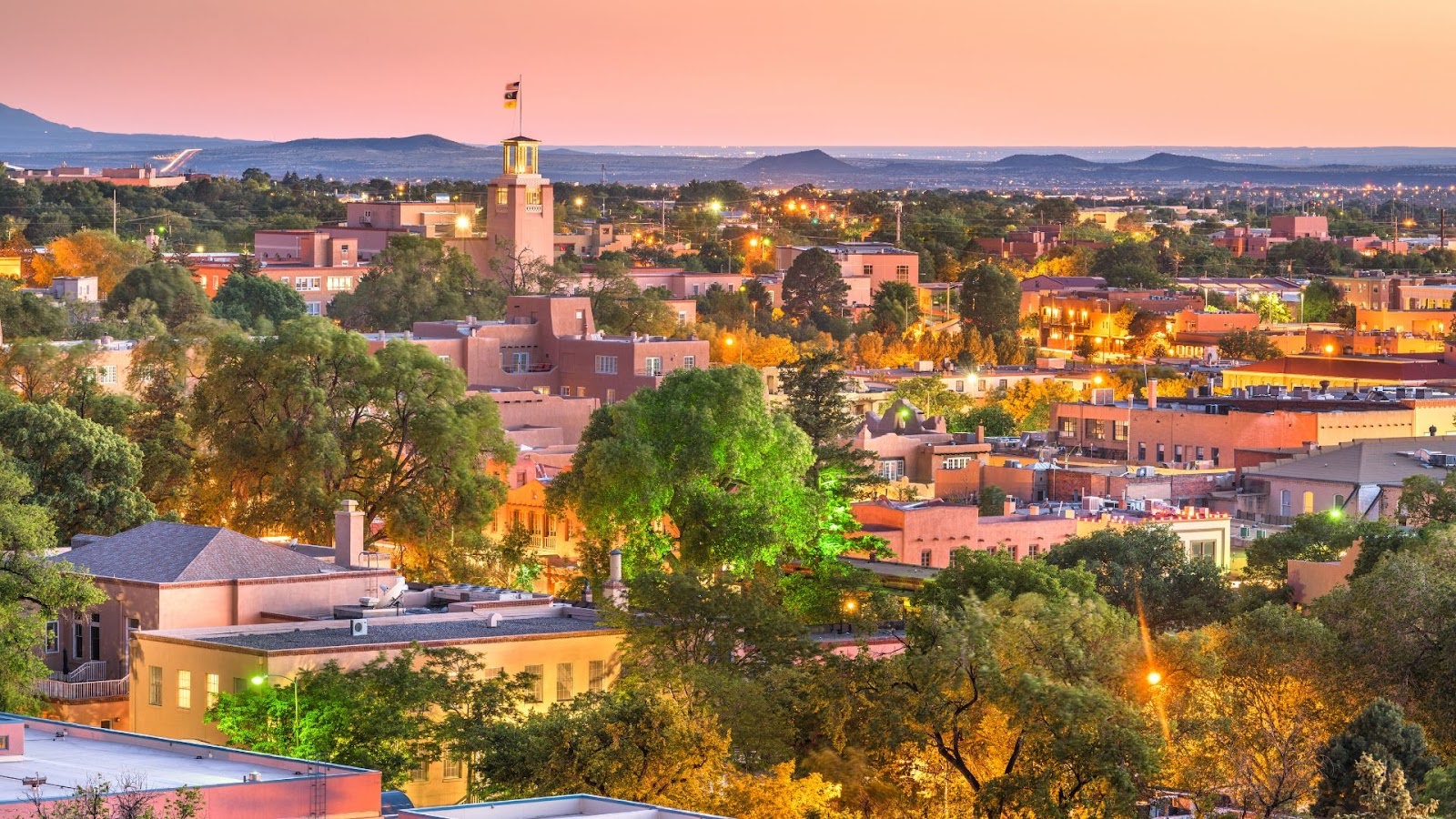 Best Places to Visit in the US in January - Santa Fe, New Mexico